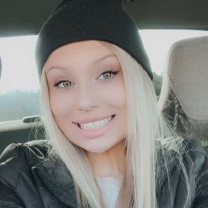 Meet your Posher, Lexie